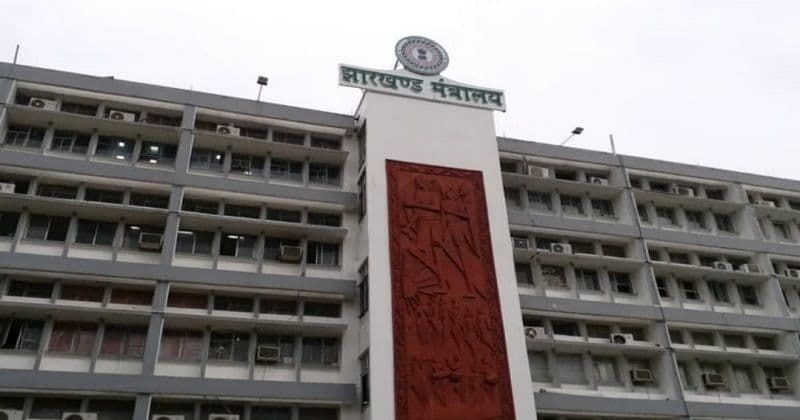 झारखंड में बड़ा प्रशासनिक फेरबदल, 56 आईएएस अधिकारियों का तबादला