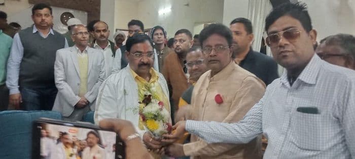 मंत्री संजय यादव का कार्यकर्ताओं ने किया भव्य स्वागत