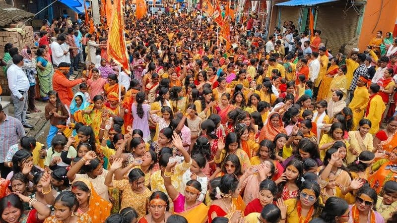 हिरणपुर में रामनवमी पर भव्य अखाड़ा जुलूस, कटप्पा टीम की झांकी ने मोहा मन