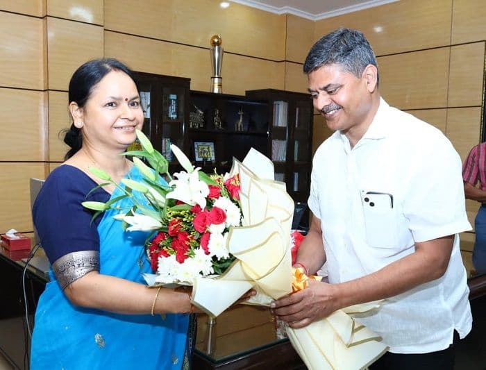 राज्य के नए मुख्य सचिव अविनाश कुमार  ने पदभार संभाला 