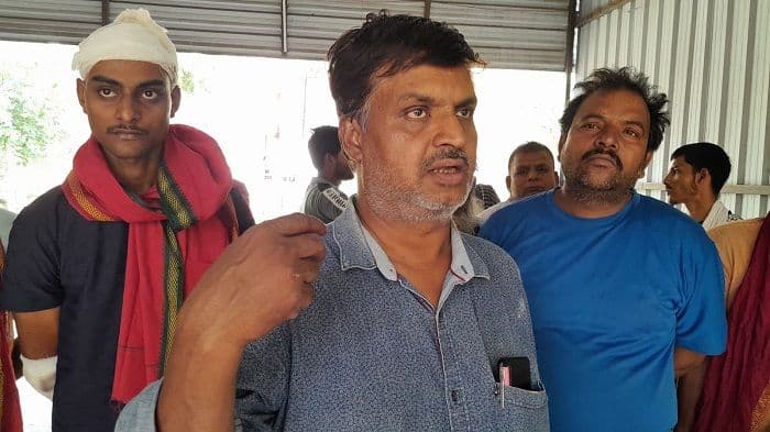 बोकारो में मामूली विवाद पर ऑटो चालक पर फोड़ा बियर की बोतल