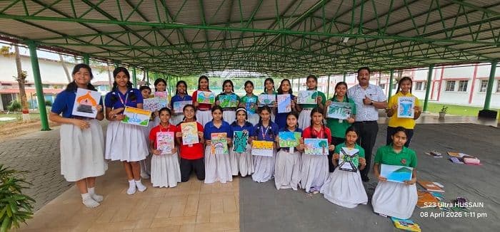 विश्व कला दिवस पर आर्मी पब्लिक स्कूल में पेंटिंग प्रतियोगिता, छात्रों ने उकेरी ‘सुंदर रांची’ की झलक