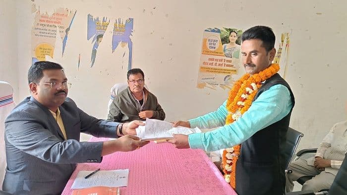 वार्ड संख्या 28 में हर घर पानी का दिलाएंगे कनेक्शन व ढके नाली का कराएंगे निर्माण : गुलाम गौस शेरू