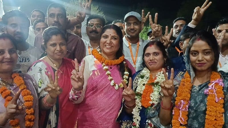 अरुणा शंकर दूसरी बार बनीं मेदिनीनगर निगम की मेयर, अपने प्रतिद्वंदी से 3122 वोट रहीं आगे