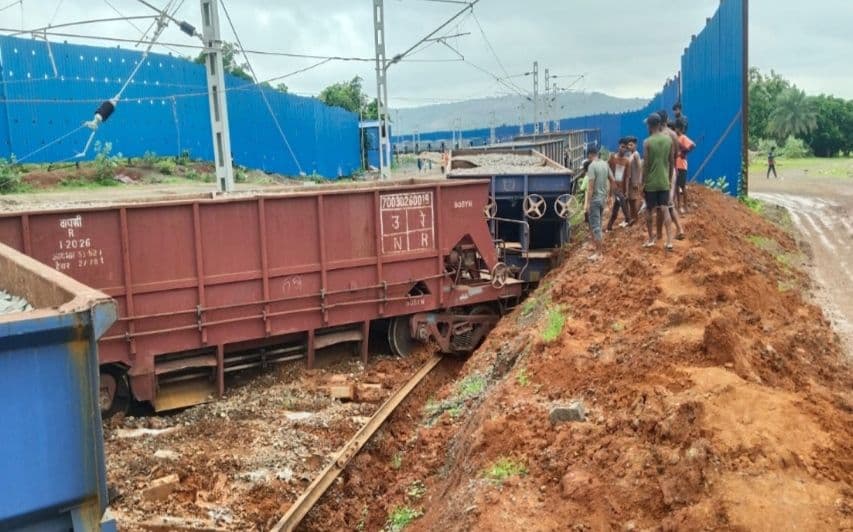  साहिबगंज रेल हादसा : मालगाड़ी की 18 बोगी पटरी से उतरीं
