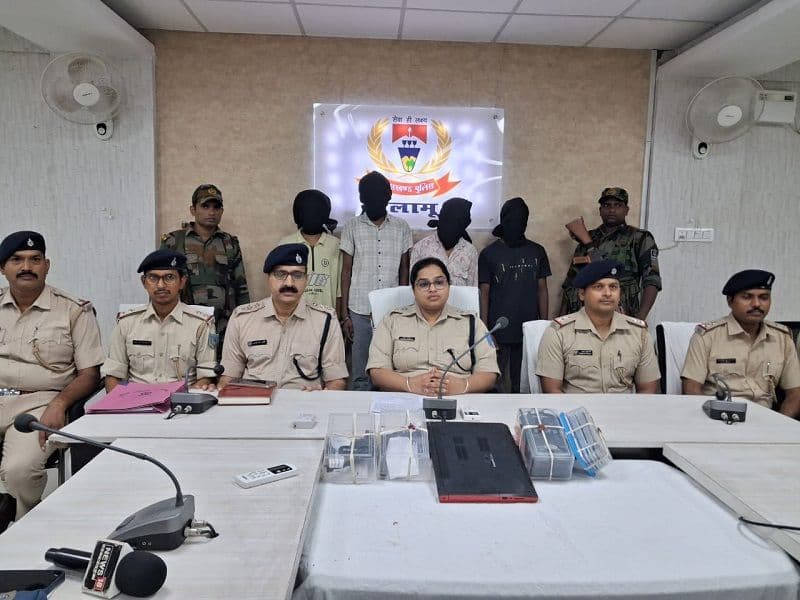 सीएसपी लूटने की योजना बनाते चार लुटेरे गिरफ्तार, हथियार बरामद