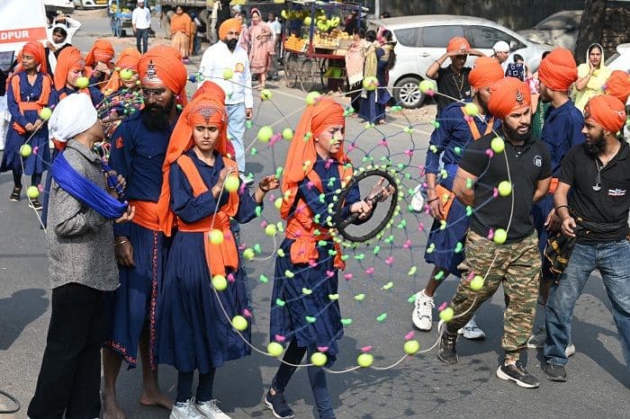 तही प्रकाश हमारा भयो, पटना शहर बिखै भव लयो….