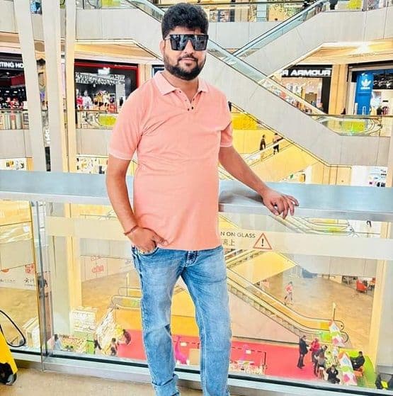 सीबीआई हाकिम और नीरज से जप्त मोबाइल और कागजात  से इनके काले कारनामों के कई राज को  खोलेगी 