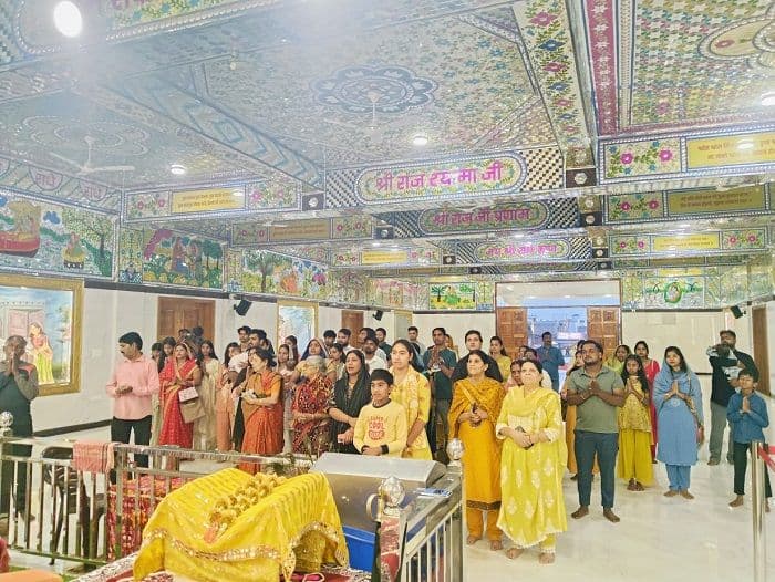 श्री राधा कृष्ण प्रणामी मंदिर में श्री हनुमान जयंती श्रद्धा और भक्ति के साथ संपन्न