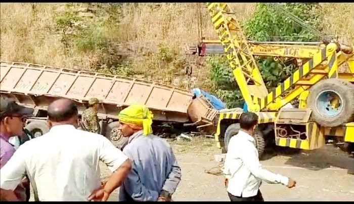 चुटूपालू घाटी में फिर भीषण सड़क दुघर्टना,  कई लोग घायल, रामगढ़ रांची NH मार्ग बाधित