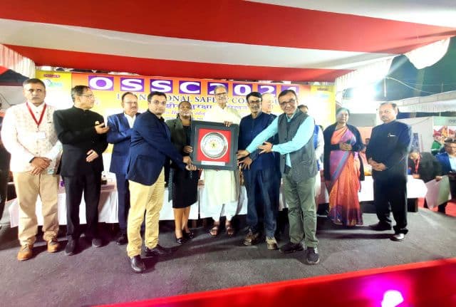 टाटा स्टील के फेरो एलॉय प्लांट्स और माइंस को नेशनल सेफ्टी कॉन्क्लेव 2024 में सम्मान