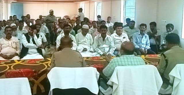 बरवाडीह थाना परिसर में मुहर्रम को लेकर शांति समिति की बैठक आयोजित
