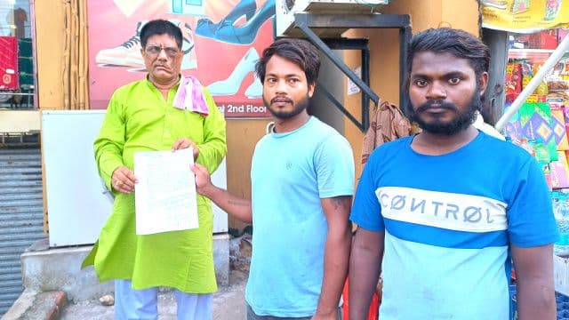 जमशेदपुर में सागर स्वीट्स पर मजदूरों का बकाया वेतन नहीं देने का आरोप