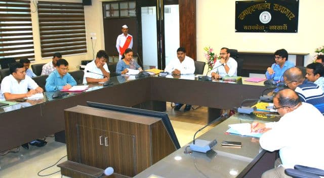 सर्वोच्च न्यायालय के आदेश पर सरायकेला में वन भूमि की पहचान तेज, उपायुक्त ने दिए कड़े निर्देश
