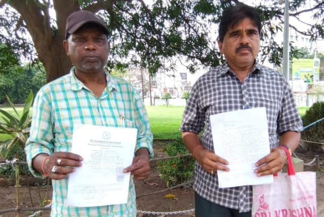 कैंसर पीड़ित महिला के घर पर दबंगों का कब्ज़ा, इलाज के दौरान खाली घर को बनाया निशाना