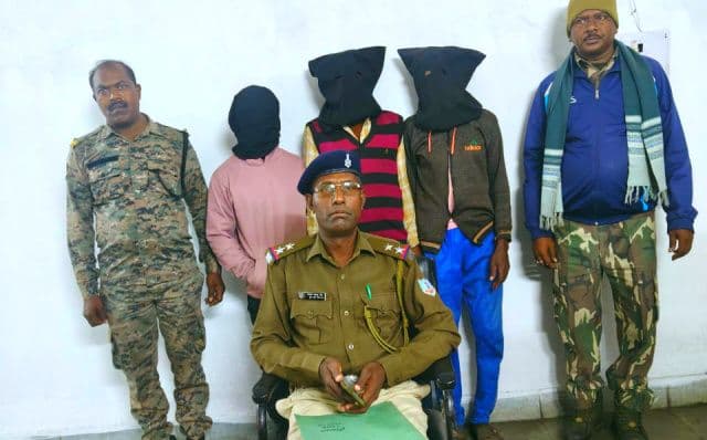 डायन-भूत के अंधविश्वास में भाई की हत्या, चौका पुलिस ने तीन आरोपियों को किया गिरफ्तार