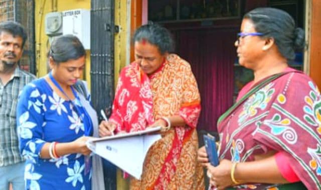 सोनागाछी में मतदाता सूची से बाहर होने का भय, एसआईआर प्रक्रिया पर यौनकर्मियों की संगठनों ने चुनाव आयोग से लगाई राहत की गुहार