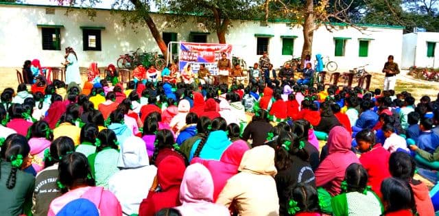 महिला सुरक्षा अभियान के तहत छात्राओं को दी गई कानूनी अधिकारों व साइबर सुरक्षा की विशेष जानकारी