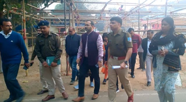 राष्ट्रपति के दीक्षांत समारोह को लेकर प्रशासन अलर्ट, डीसी-एसपी ने किया 4 किमी पैदल मार्च