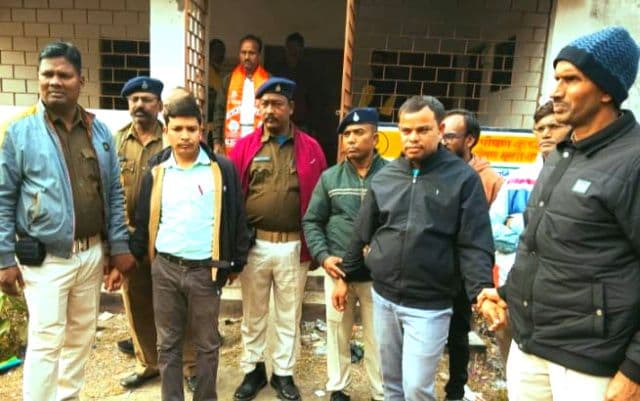 दाखिल-खारिज के नाम पर रिश्वतखोरी का भंडाफोड़, एसीबी के हत्थे चढ़े बेंगाबाद अंचल के राजस्व उप निरीक्षक