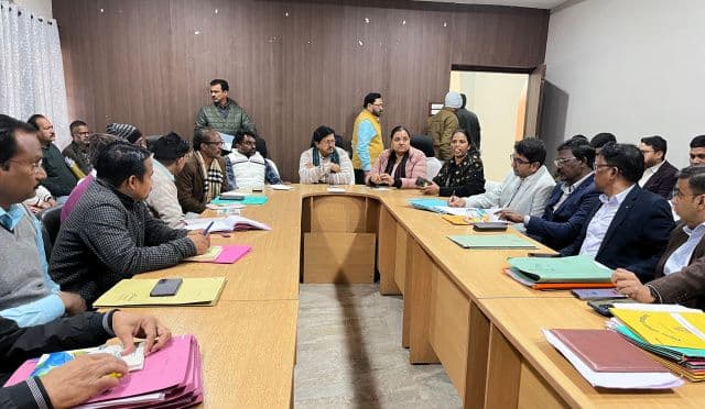 पर्यावरण व प्रदूषण नियंत्रण को लेकर विधानसभा समिति सख्त, अवैध खनन और उद्योगों पर कड़ी निगरानी के निर्देश