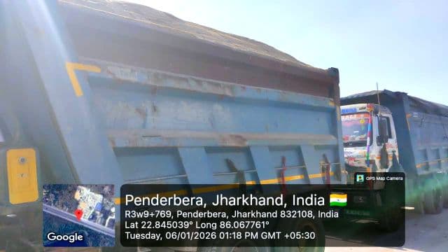 पिंडराबेड़ा में अवैध बालू परिवहन पर जिला प्रशासन की बड़ी कार्रवाई, दो ओवरलोडेड वाहन जब्त