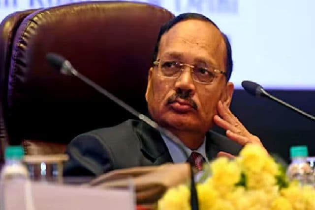 सीजेआई बनने के बाद पहली बार भोपाल पहुंचे न्यायमूर्ति सूर्यकांत, राष्ट्रीय न्यायिक सम्मेलन में करेंगे मंथन