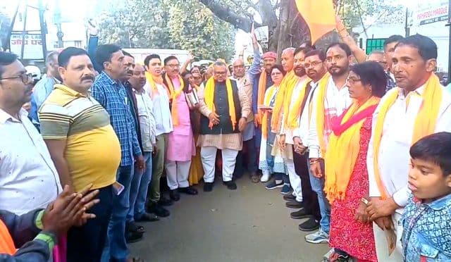 भाजपा समर्थित संजय सरदार के चुनावी कार्यालय का उद्घाटन, प्रदीप वर्मा ने जताया जीत का भरोसा