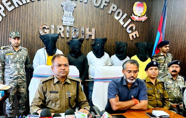 गिरिडीह वार्ड-18 गोलीकांड का खुलासा, मुख्य आरोपी शिवम आजाद समेत पांच गिरफ्तार