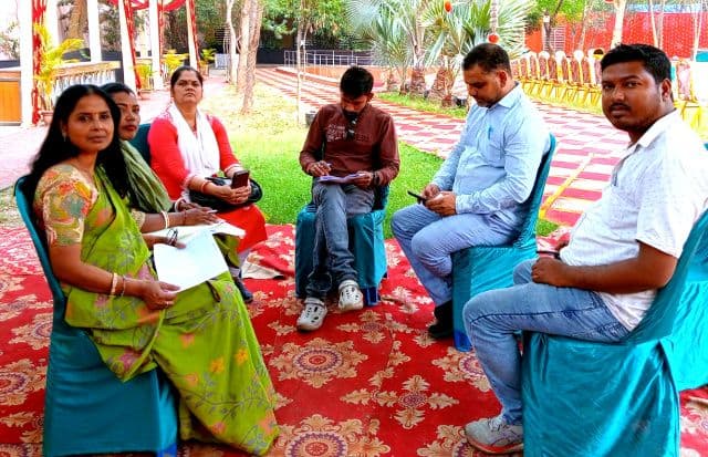 प्रभात पार्क में पेंशन योजनाओं का सामाजिक अंकेक्षण शिविर, पार्षद नीतू शर्मा की मौजूदगी में हुआ सत्यापन