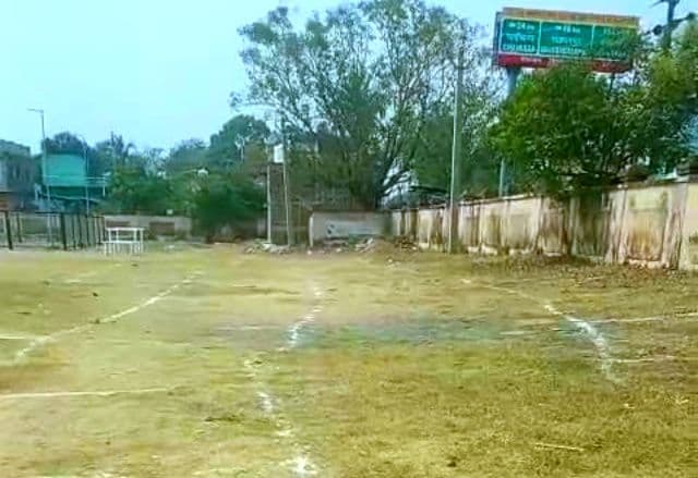 साप्ताहिक हाट के जाम से राहत दिलाने में जुटे नगर पंचायत अध्यक्ष मनोज चौधरी, जनता के सहयोग से 80 प्रतिशत तक सुधरी व्यवस्था