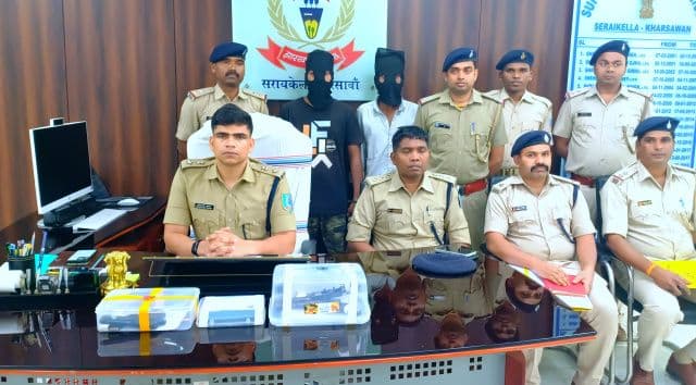 सीरीस भट्ठा गोलीकांड का खुलासा, आदित्यपुर पुलिस ने दो आरोपियों को किया गिरफ्तार