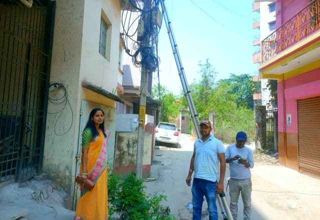 डिप्टी मेयर की राजनीति से दूर वार्ड की समस्याओं के समाधान में जुटीं पार्षद नीतू शर्मा