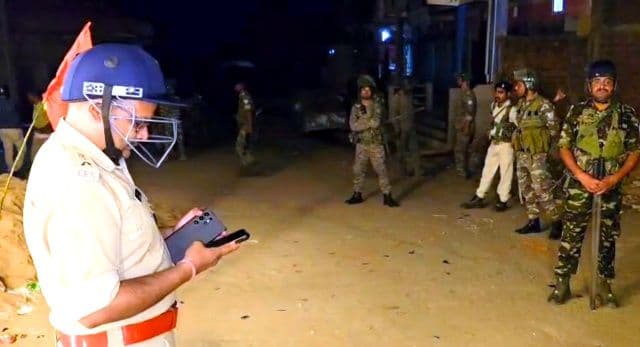 गढ़वा में डीजे विवाद पर बड़ी कार्रवाई, 19 गिरफ्तार, थाना प्रभारी लाइन हाजिर