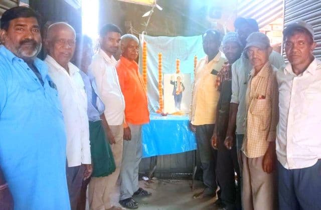 रेलवे फाटक बाजार में मनाई गई बाबा साहेब की 135वीं जयंती, बाबू तांती ने किया प्रेरक संबोधन