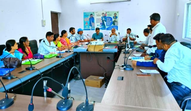 मनोज चौधरी की अध्यक्षता में नगर पंचायत सरायकेला के बड़े फैसले, टाउन हॉल-विवाह भवन का किराया घटा, रांची-जमशेदपुर के लिए चलेगी बस सेवा