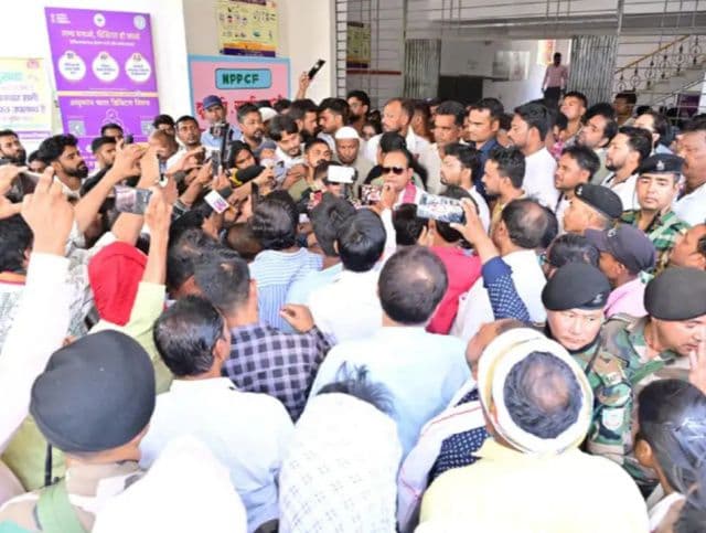 सदर अस्पताल में पत्रकारों पर हमला, स्वास्थ्य मंत्री की मौजूदगी में हुई मारपीट से मचा हड़कंप