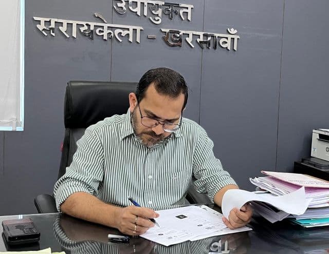 सरायकेला-खरसावां में आदिवासी और पीवीटीजी समुदाय के लिए विशेष जागरूकता अभियान शुरू