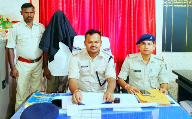 पलामू ऑनर किलिंग कांड में बड़ी कार्रवाई, पिता अगस्त कुमार महतो गिरफ्तार