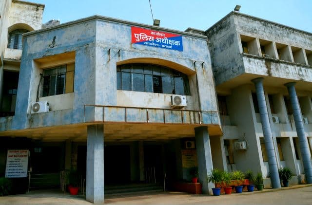 भरत सिंह द्वारा दाखिल-खारिज के नाम पर 1.20 लाख रुपये ठगी का आरोप, एसपी से शिकायत कर ऑटो चालक ने मांगा न्याय
