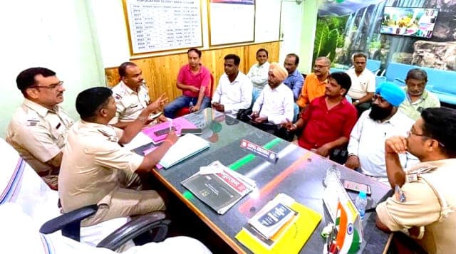 ईद मिलादुन्नबी जुलूस को लेकर साकची में सुरक्षा मंथन, परमजीत सिंह काले ने भाईचारे और समन्वय पर दिया जोर