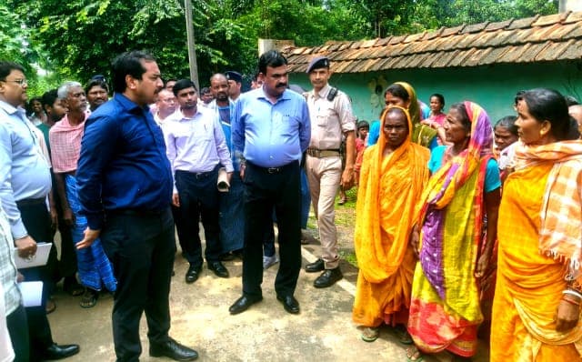 SIR जांच में फर्जी जाति-निवास प्रमाण पत्र का खुलासा, चार के खिलाफ प्राथमिकी का निर्देश