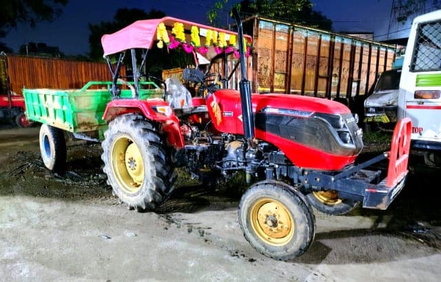 रामगढ़ में अवैध बालू परिवहन पर खनन विभाग की कार्रवाई, 200 सीएफटी बालू लदे दो ट्रैक्टर जब्त