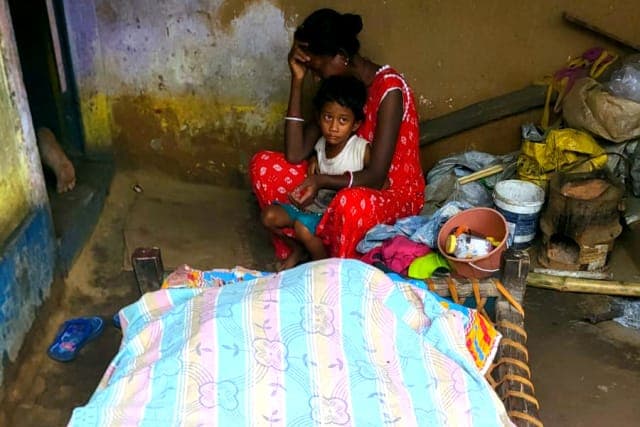 आदित्यपुर के मांझी टोला में दर्दनाक हादसा, 11 हजार वोल्ट के तार की चपेट में आने से 27 वर्षीय युवक की मौत