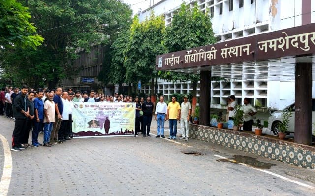 एनआईटी जमशेदपुर में राष्ट्रीय एकता दिवस पर सत्यनिष्ठा शपथ और प्रभात फेरी, भ्रष्टाचार मुक्त राष्ट्र का संदेश