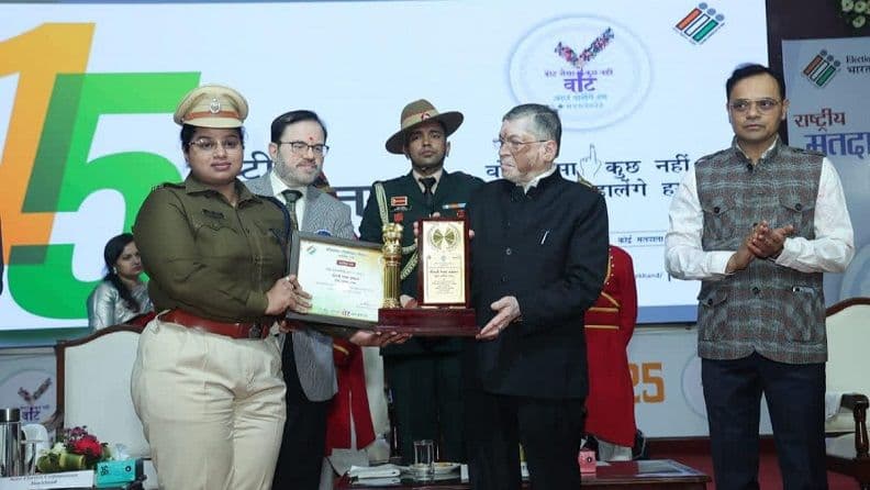 झारखंड की लेडी सिंघम : आईपीएस रीष्मा रमेशन के नेतृत्व में नक्सलियों के गढ़ में पहली बार हुआ हिंसा मुक्त चुनाव