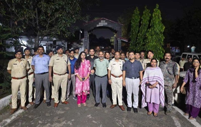 गिरिडीह जेल में उपायुक्त और एसपी के नेतृत्व में छापेमारी