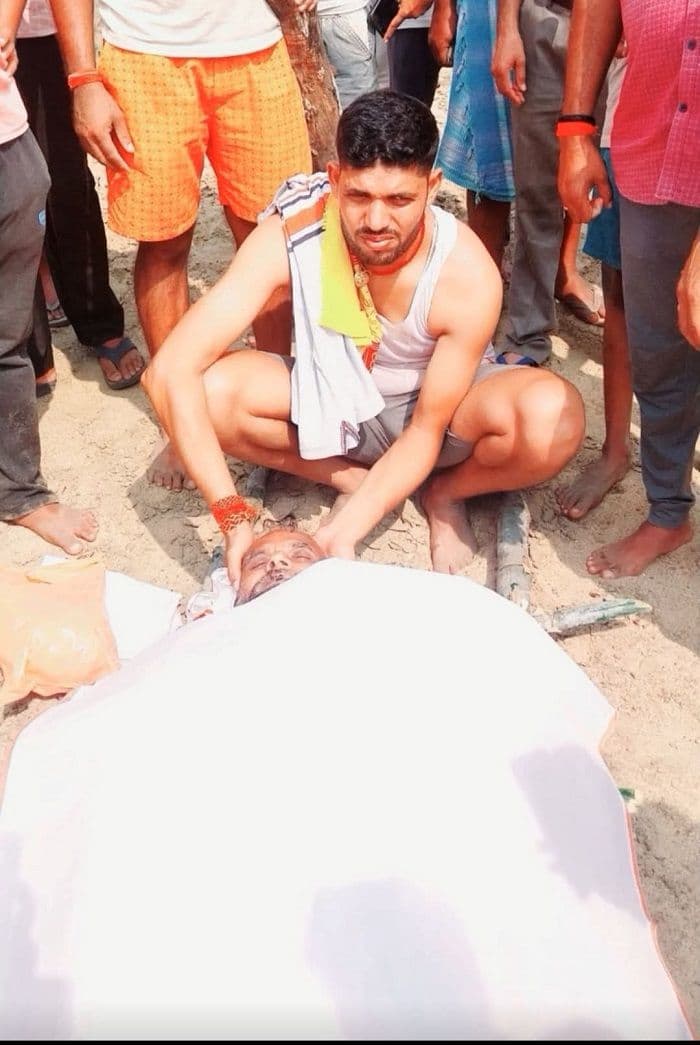 बिजली की चपेट में आने से भाजपा नेता के पिता की मौत