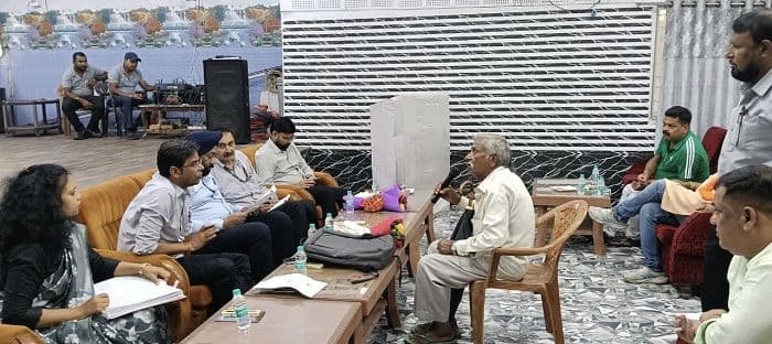 अरगड़ा क्षेत्र में समाधान शिविर, कर्मचारियों की शिकायतों का मौके पर निस्तारण