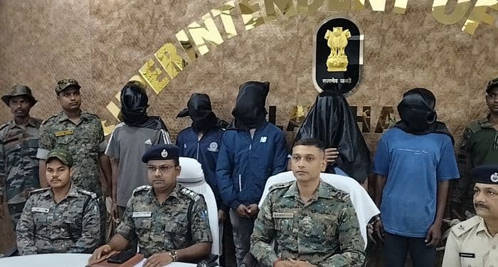 हथियार के साथ पांच अपराधी गिरफ्तार